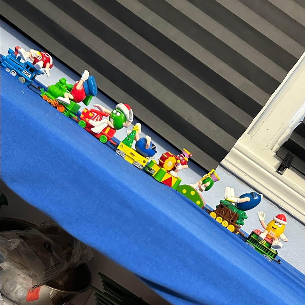 M&M'S Holiday Train Set